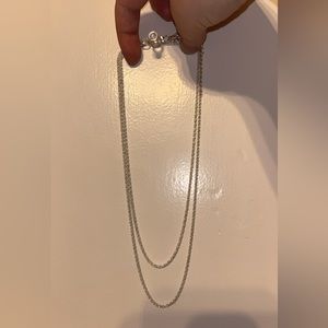 Two necklaces with twisted look to the chain with a lot of shine and shimmer.